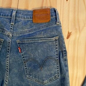 Levi’s mile high rise super skinny jeans